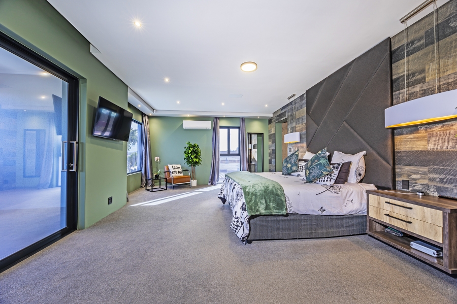 5 Bedroom Property for Sale in Elim Western Cape